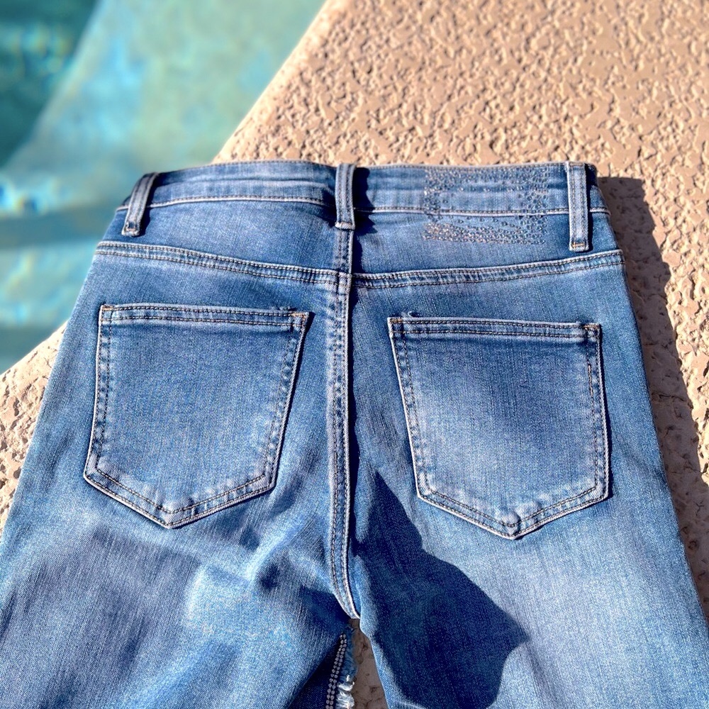 Jeans with diamonds flare NWOT - Picture 4 of 11